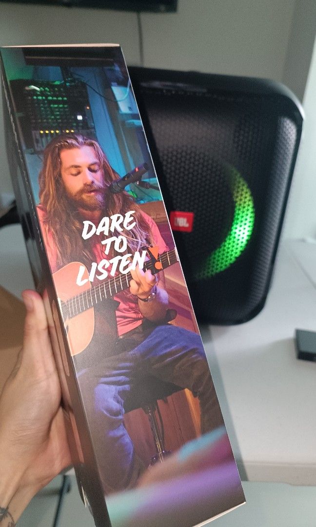 ORIGINAL JBL WIRELESS MICROPHONES (Category: Microphones) located in Makati City. Submitted by itsmekellybels (Listing ID 1220159472, Image 3). Description: ORIGINAL JBL WIRELESS MICROPHONES (BRANDNEW) Price: 5999 Payment options: BDO GCash.