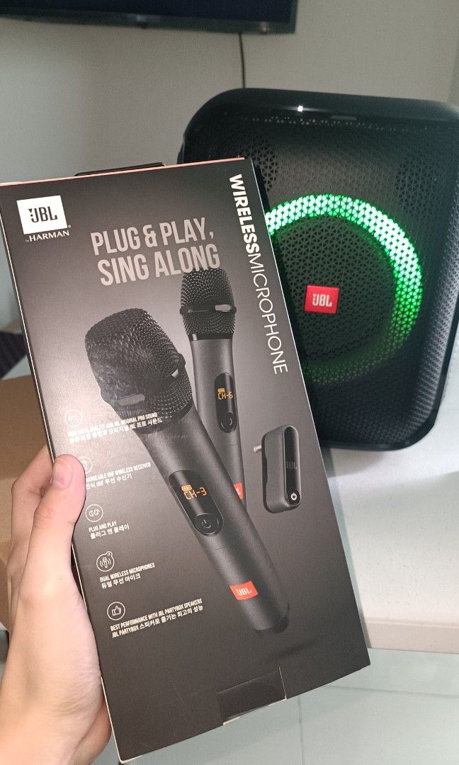 ORIGINAL JBL WIRELESS MICROPHONES (Category: Microphones) located in Makati City. Submitted by itsmekellybels (Listing ID 1220159472, Image 2). Description: ORIGINAL JBL WIRELESS MICROPHONES (BRANDNEW) Price: 5999 Payment options: BDO GCash.