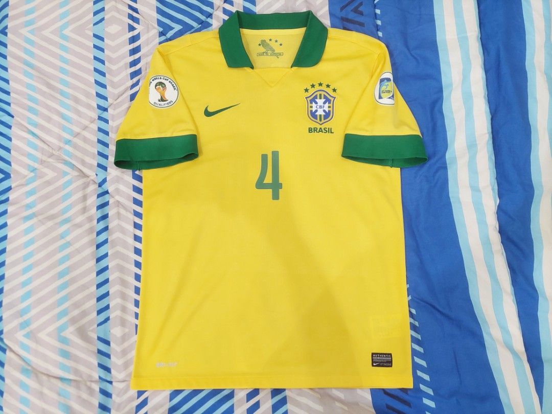 Original Nike Brazil Home Jersey 2013 with No.4 David Luiz, Men's Fashion,  Activewear on Carousell