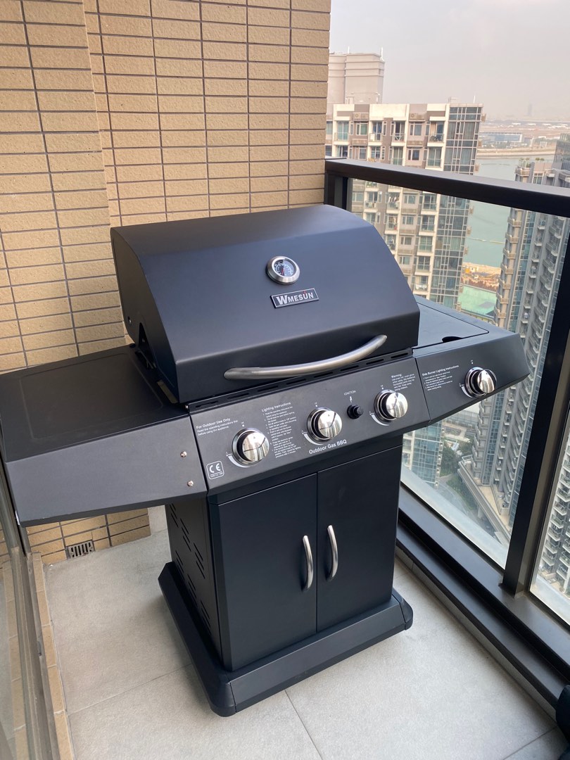 Outdoor barbecue grill+ gas installed, 傢俬＆家居, 戶外家具 - Carousell