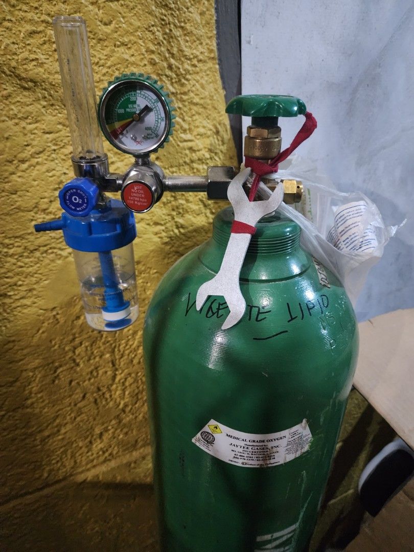 Oxygen Tank (5 lbs), Health & Nutrition, Medical Supplies & Tools on Carousell