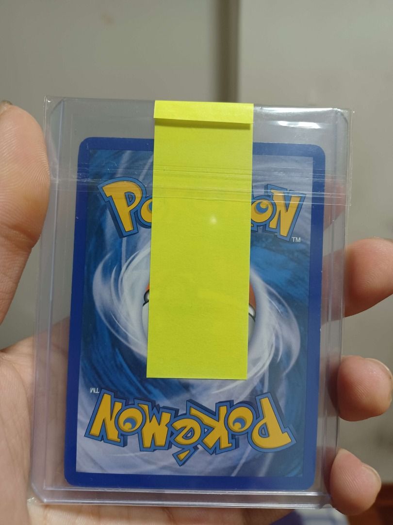 Pokemon Reshiram Full Art Black and White Base Set FA, Hobbies & Toys