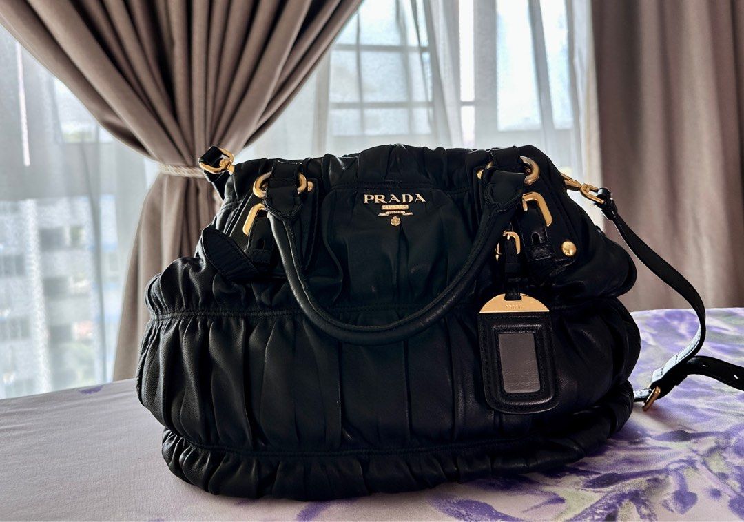 Prada nappa sale gaufre shoulder bag