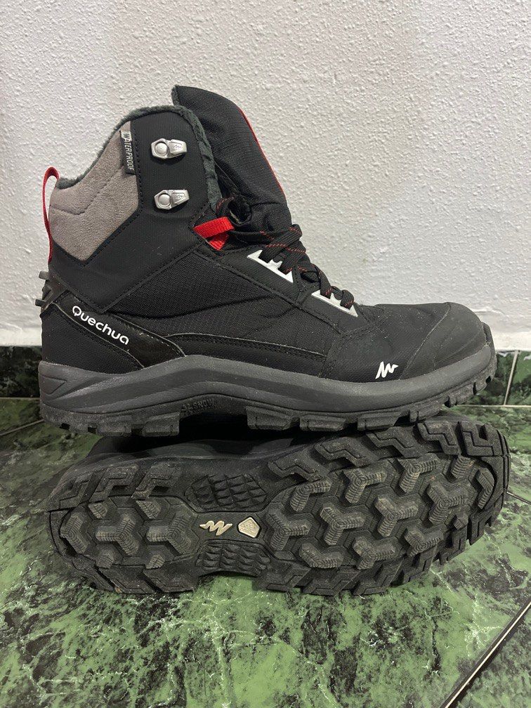 quechua trekking shoes waterproof