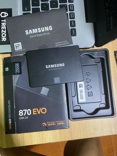 Samsung 870 EVO SSD 250 gb