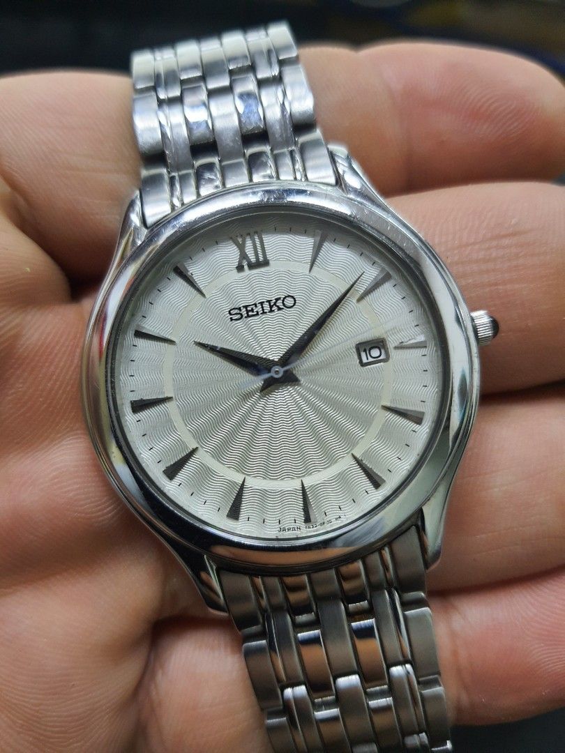 Seiko Quartz watch. 7N32-0DJ0. 37mm. Water-resistant. 20cm bracelet, 名牌,  手錶- Carousell