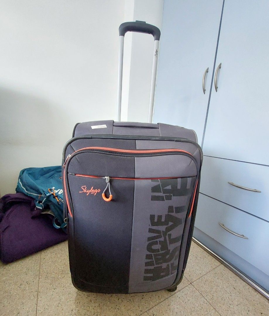 Skybag Luggage Trolley Bag Medium Size, Hobbies & Toys, Travel, Luggage