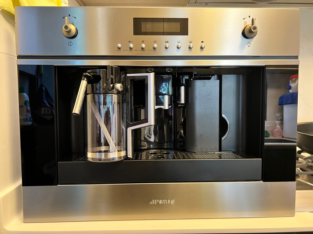 Smeg Coffee Maker CMS6451X, TV & Home Appliances, Kitchen Appliances