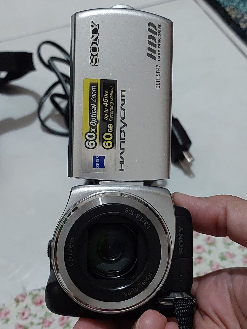 SONY hdd dcr sr47, Photography, Video Cameras on Carousell