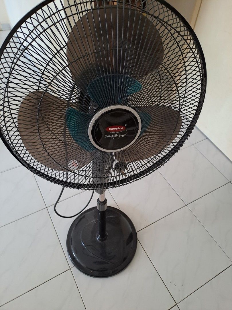Standing Fan Not working, Furniture & Home Living, Lighting & Fans