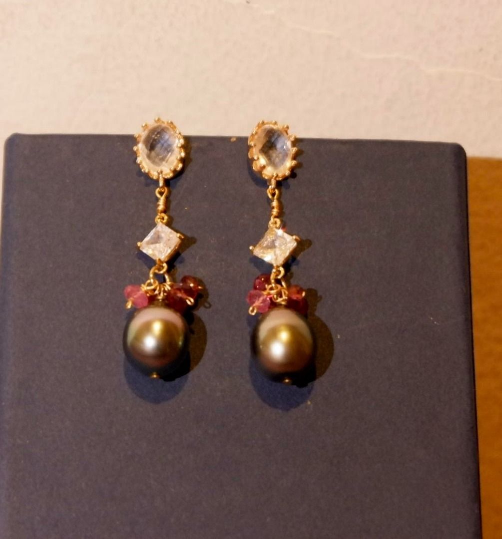 Red pearl earrings shop