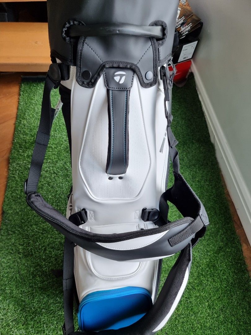 Taylormade sim2 golf standbag on Carousell
