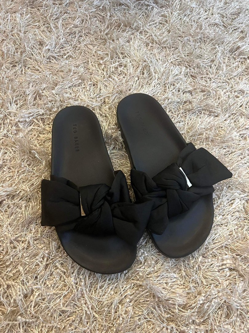 TED BAKER slides on Carousell