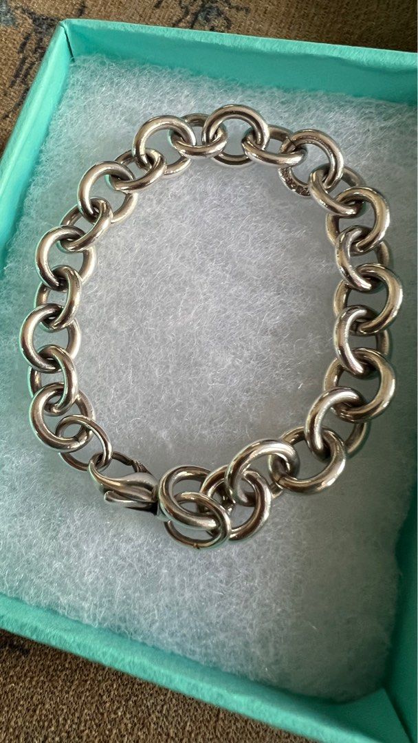 Round link bracelet best sale tiffany