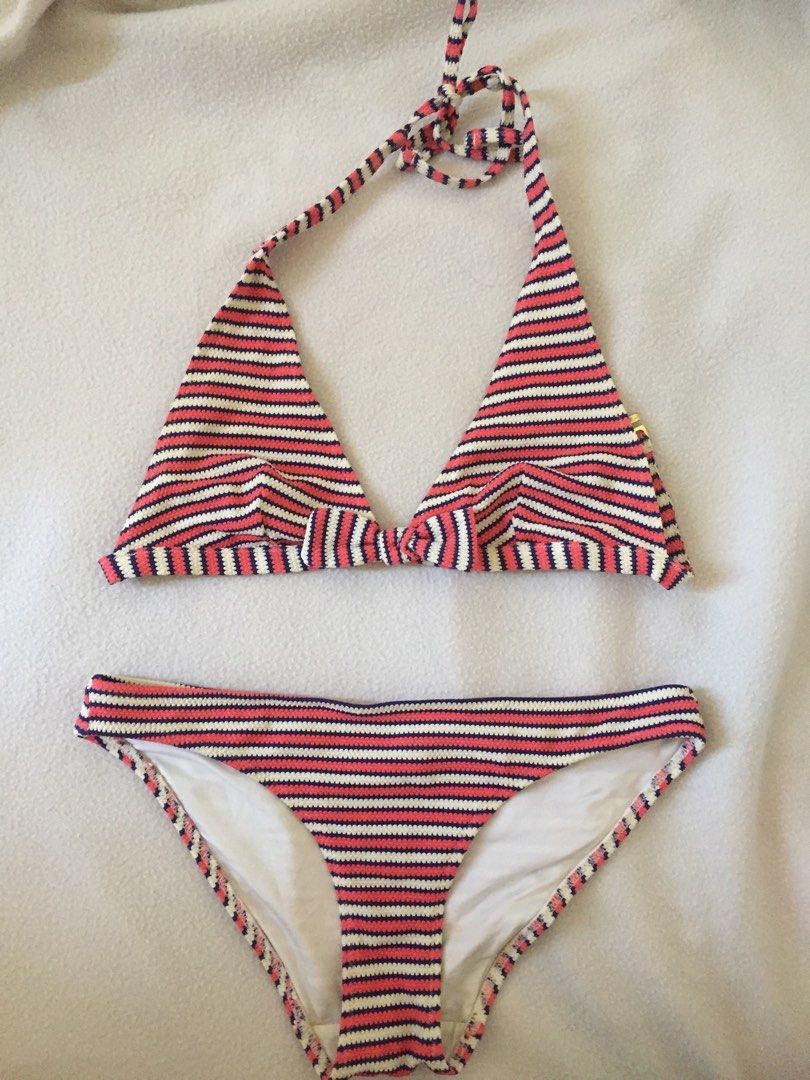 Topshop Bikini (Category: Bikinis & Swimsuits) located in Makati City. Submitted by manic.pixie.wardrobe (Listing ID 1220168710, Image 1). Description: Super nice material Fits xs to s No pads.
