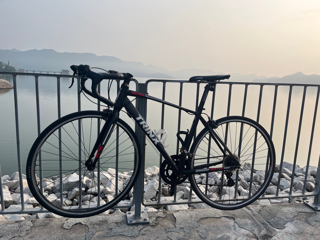 Trinx r600 公路車, 運動產品, 單車及配件, 單車 - Carousell