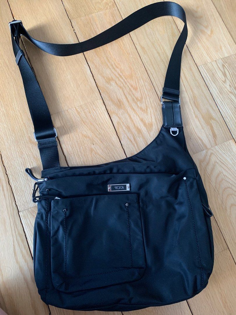 Tumi crossbody sling bag black, Women's Fashion, Bags & Wallets, Cross