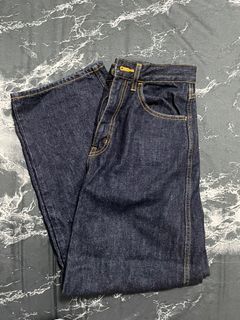 (Category: ) located in . Submitted by takeawayclothes (Listing ID 1220266940, Image 1). Description: .