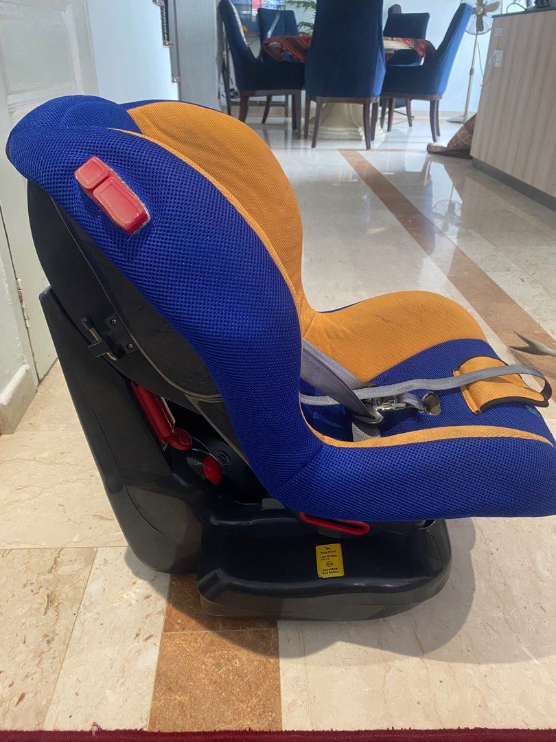Used baby car seat, Babies & Kids, Going Out, Car Seats on Carousell