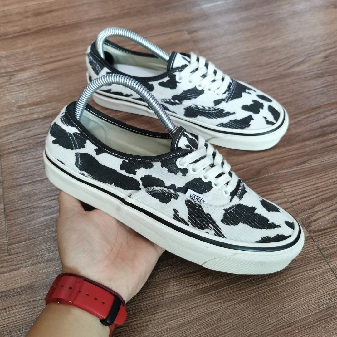 Vans Authentic cow print Men s Fashion Footwear Sneakers on