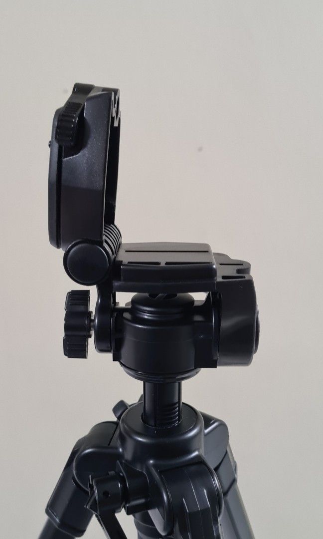 Velbon tripod CX-888, Photography, Photography Accessories, Tripods ...