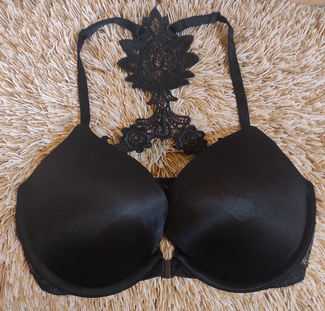 Vs bra 32D/34C, Women's Fashion, Tops, Sleeveless on Carousell