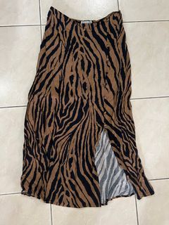 Warehouse Black & Brown Zebra Printed Skirt Size UK6