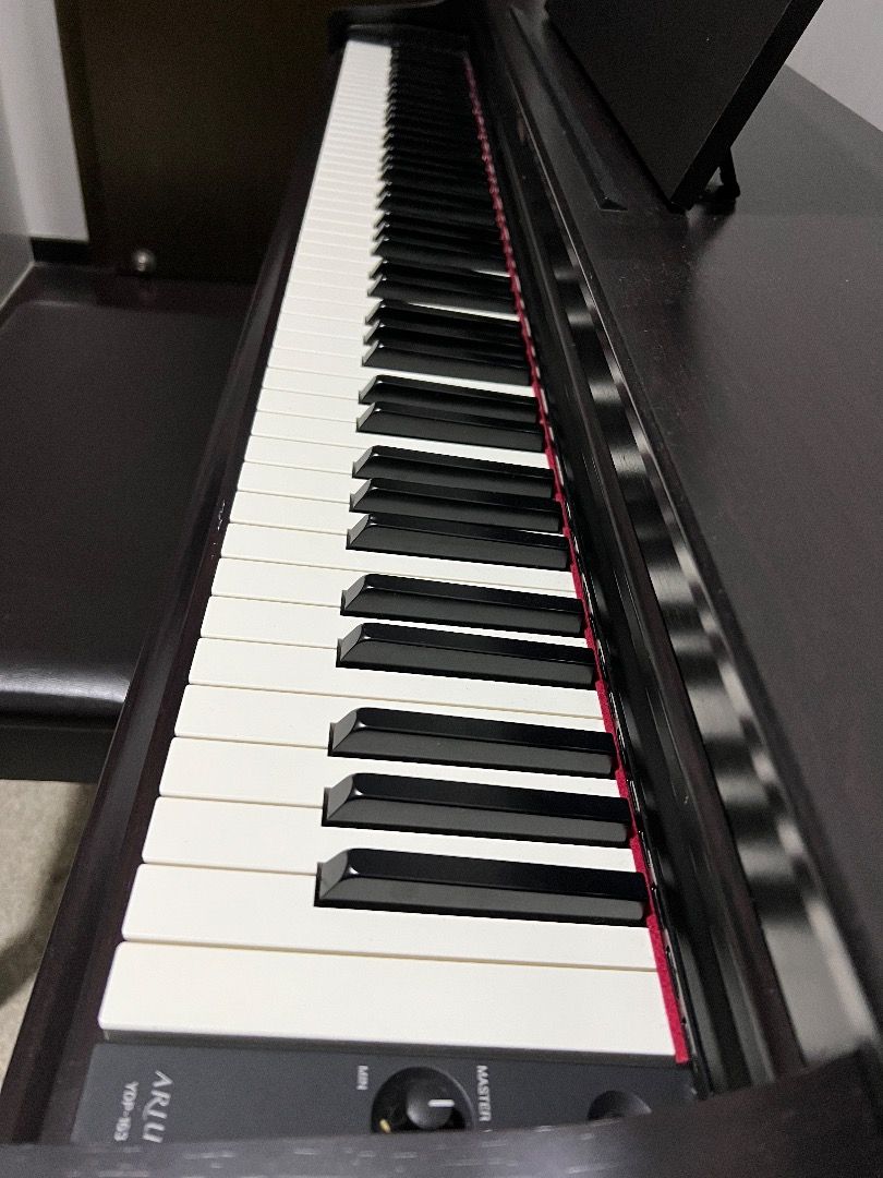 YDP163 Yamaha Arius digital piano with Graded Hammer 3 (GH3) action
