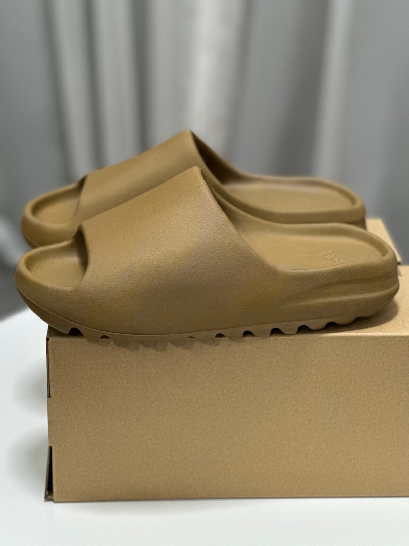 Yeezy Slides Ochre, Men's Fashion, Footwear, Flipflops and Slides on