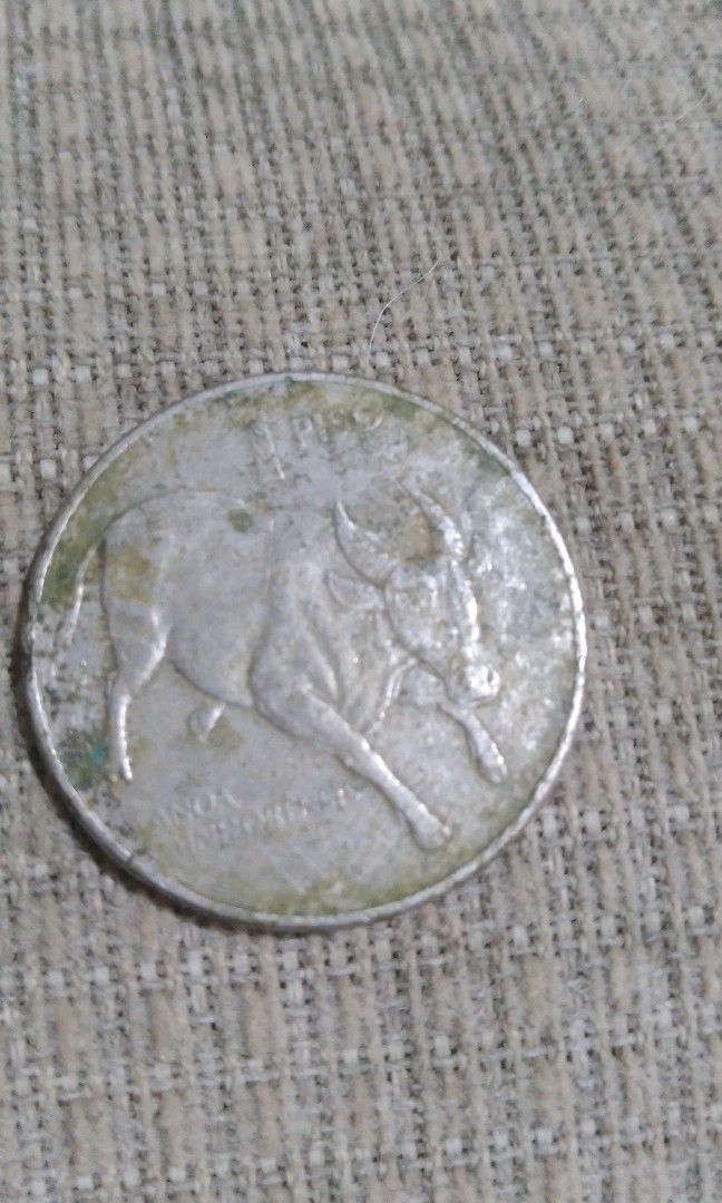 1-piso-1985-carabao-hobbies-toys-memorabilia-collectibles