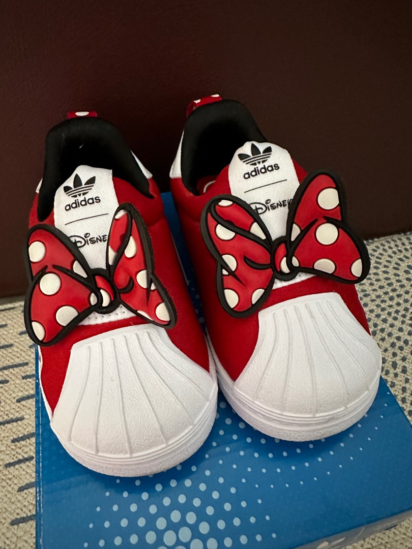 White adidas hotsell baby shoes