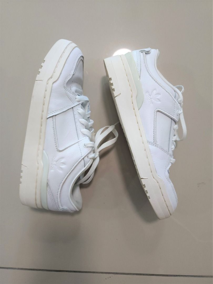 Adidas White Shoes Sneakers US 7 1 2 UK 6 US 39 1 3 Women