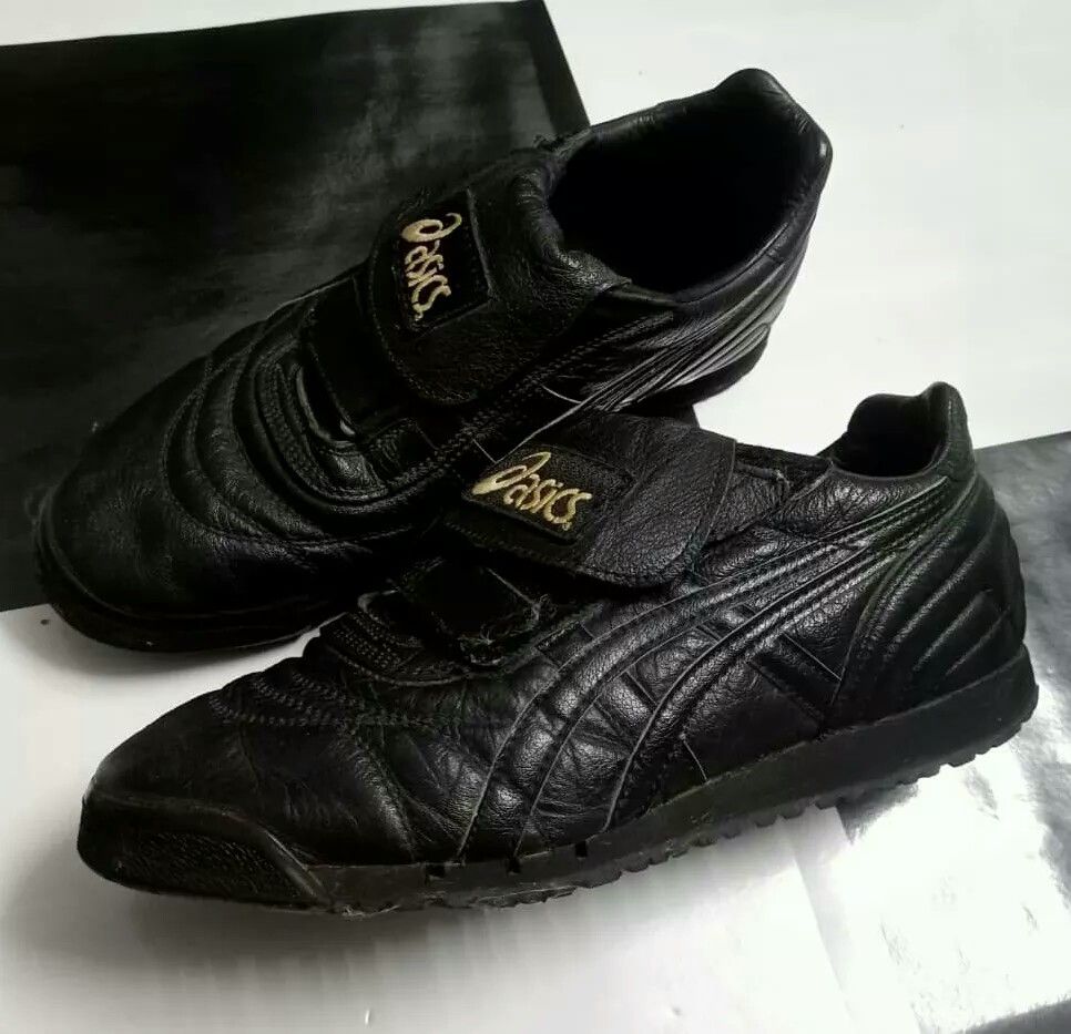 Asics shoes leather sales