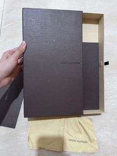 authentic LV louis vuitton wallet box