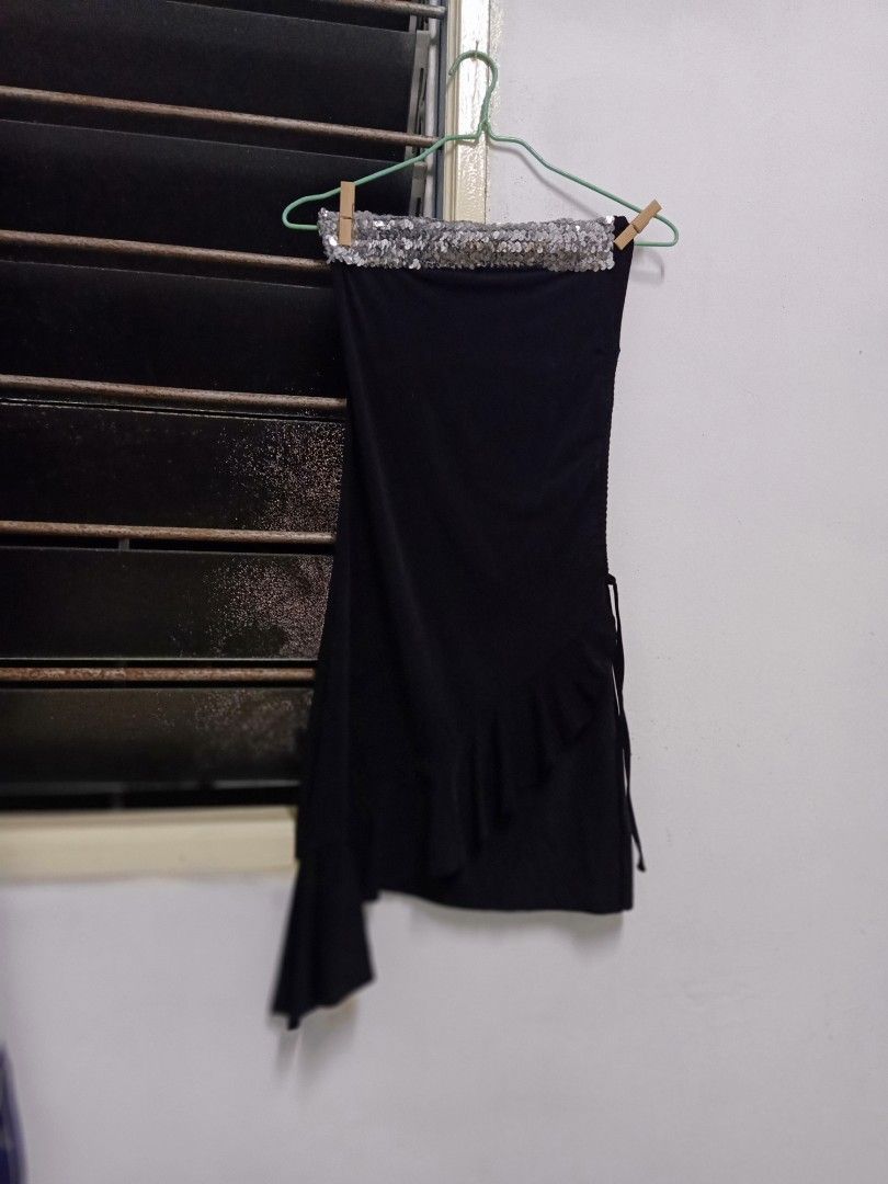 Black glitter tube dress, Women's Fashion, Dresses & Sets, Dresses on Carousell Black glitter tube dress, Women's Fashion, Dresses & Sets, Dresses on Carousell