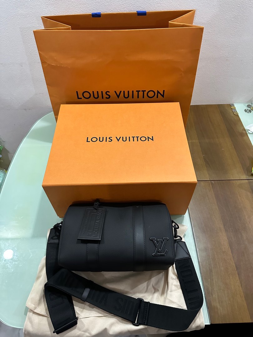 Louis Vuitton® City Keepall Khaki. Size in 2023