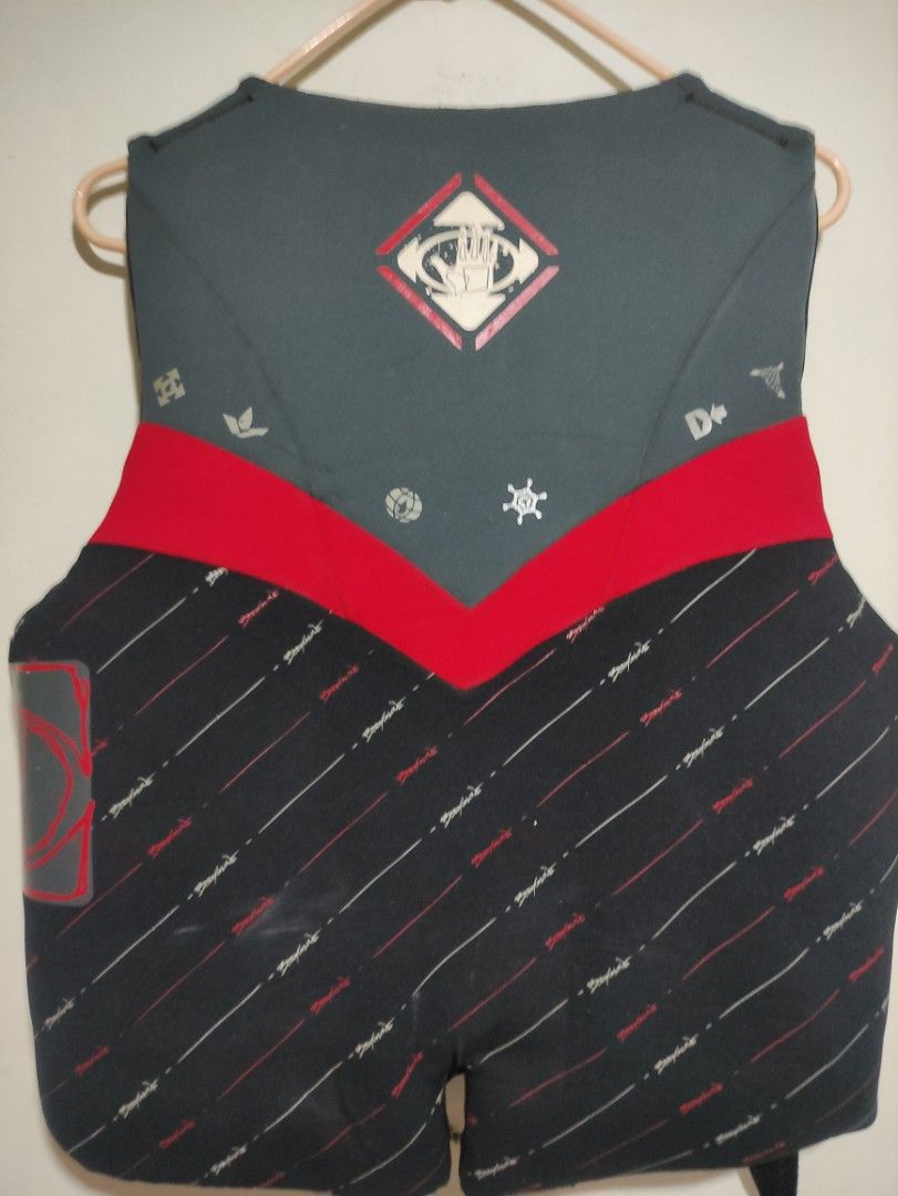 Body Glove Life Vest for men (L) on Carousell