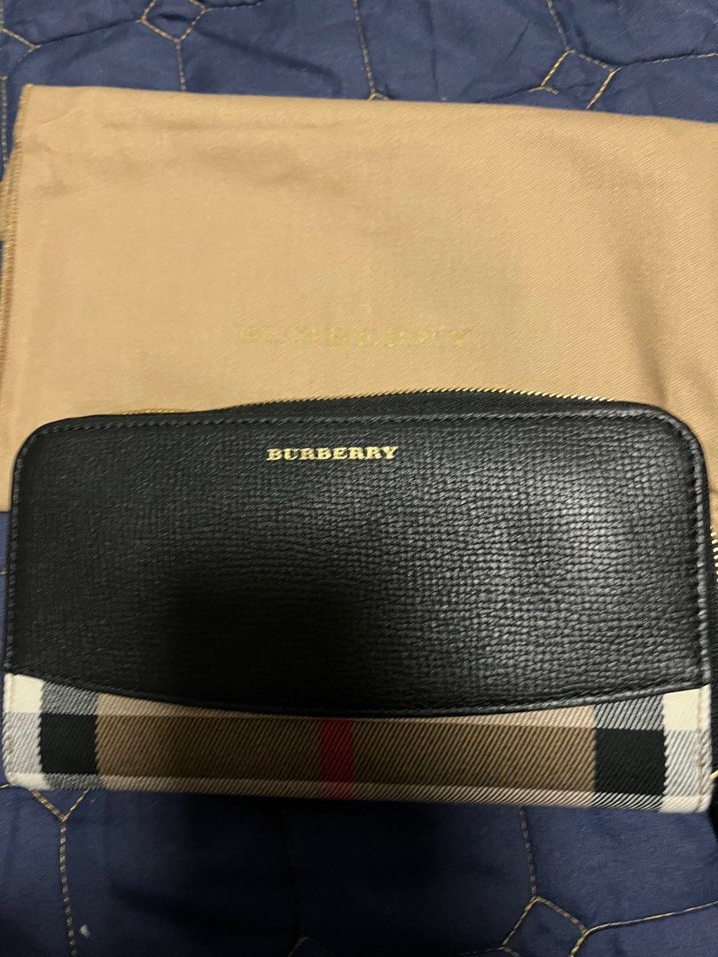 Burberry wallet top paris