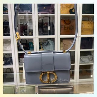 (Category: ) located in . Submitted by closetcompany (Listing ID 1220431876, Image 1). Description: .