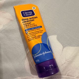 Clean & Clear Deep Action Cleanser