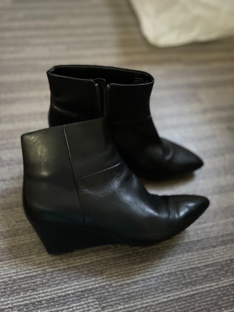 Cole haan sales eneida wedge bootie