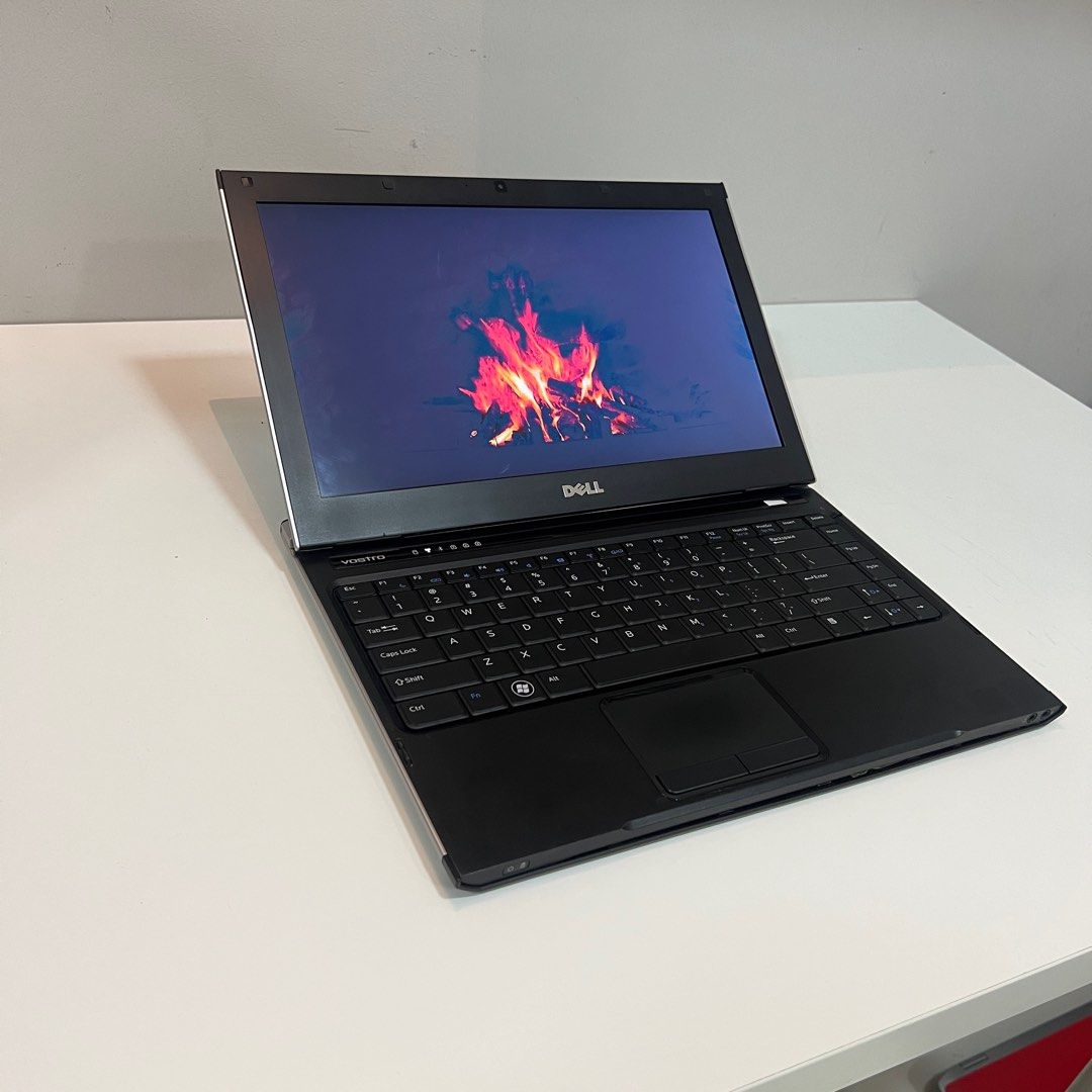 Dell Vostro V13 Genuine Intel(R) CPU 4GB RAM 500GB SSD 13.3 inch