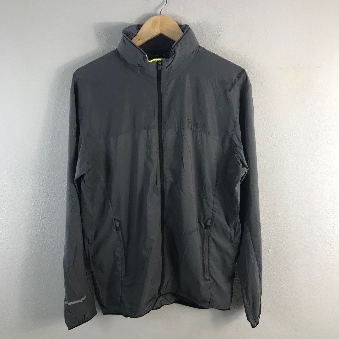 Discovery Jacket, Men's Fashion, Coats, Jackets and Outerwear on Carousell