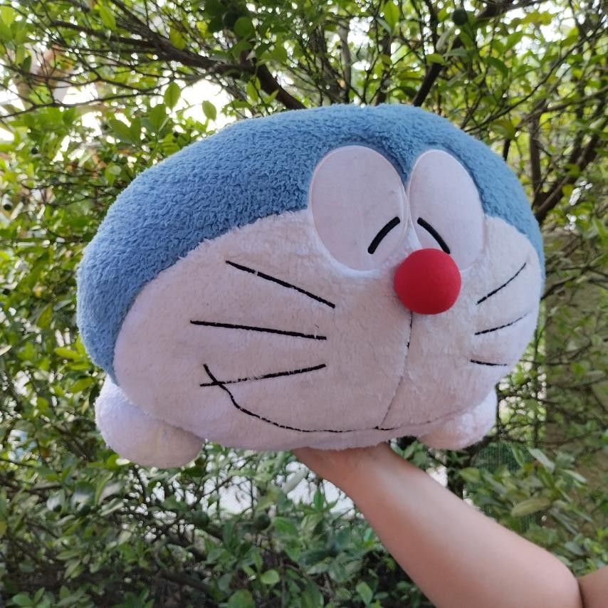 DORAEMON Giga Jumbo Lying Down Plush Toy (Category: Plushies & Soft Toys) located in Cainta. Submitted by japananikanik (Listing ID 1220474403, Image 1). Description: -24 inches - Preloved - From Japan - NO FLAWS - Item on Hand ready for shipping - Great for gift/collection Prices are for the Item only SHIPPING FEE NOT INCLUDED legit seller.