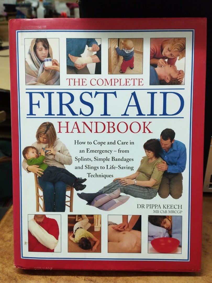 (ENG) The Complete First Aid HandBook, Hobbies & Toys, Books
