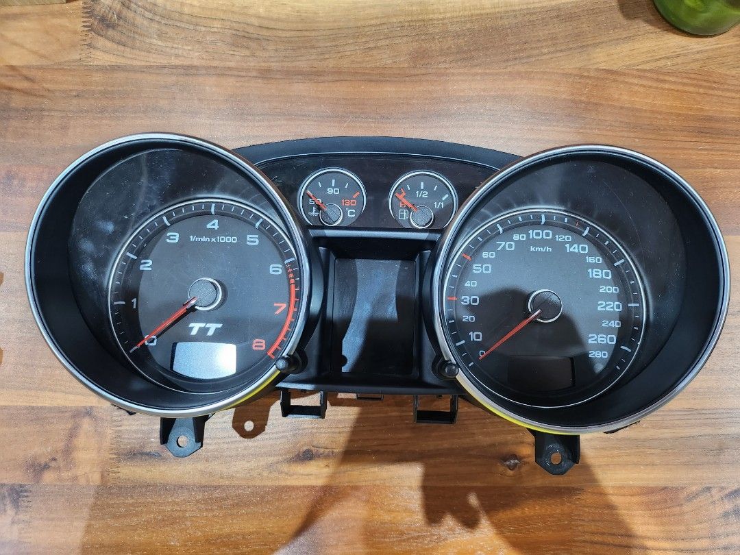 [Faulty] Audi TT 2008 MK2 Instrument Cluster Display Unit, Car