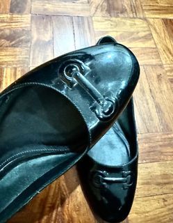 Ferragamo patent leather shoes 37.5