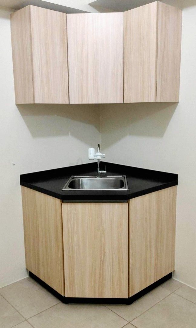 FOR LEASE/SALE: STUDIO UNIT IN CLOVERLEAF (Category: Apartments & Condos) located in Las Pinas. Submitted by tiongson.real.estate (Listing ID 1220437055, Image 2). Description: Avida Towers Cloverleaf - Balintawak developer: Avida Land Corp UNIT DETAILS Studio Unit 22.81sqm * Unit Facing EDSA / 20th Floor * Walking distance to Ayala Cloverleaf Mall, Balintawak Market, Shuttle Service from Mall to Edsa LRT Unit Inclusions: - Shower Heater - Bidet 