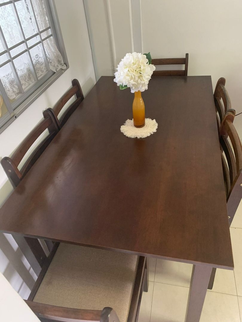 Full house furniture including sofa sets, kingsize and single bed with