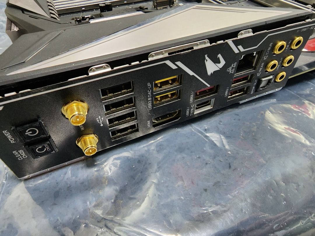 Gigabyte z390 Aorus Master(上intel 8/9代CPU) 最高i7-9900KS, 電腦